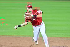 이러다 트레이드 알아봐야 하나…괜찮은 2루수 어디 없나요, “대안을 찾아야 한다”