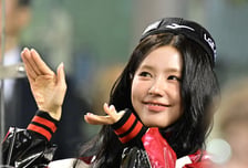 '6연승' LG, 치사하게 치트키 꺼내나...2년 연속 승리 요정, 올해도 마운드 오른다
