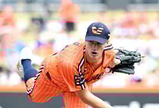 '화이트 부상→한화 합류' 트리플A 다승왕, KBO 데뷔전 어땠나…3이닝 KKK 3실점 '야속한 동료들' [오!쎈 대전]