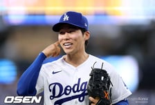 ‘와’ 김혜성 이런 숨겨진 사연 있었다니…매일 조기 출근→피나는 훈련, 로버츠도 반했다 “KIM 이제 좌완 공도 잘 친다”