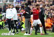 "우린 뭔가를 만들고 있었다구".. '포르투갈 커넥션' 맨유 주장, 아모림 체제 옹호 소신 발언