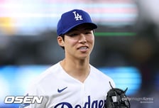 김혜성 무안타→좌우놀이 칼 교체...오타니 46G 연속 출루-사사키 5볼넷 패전 [LAD 리뷰]