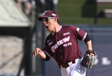 'KIA 방출' 200안타 베테랑, 손가락 부상 90% 회복했는데...김태진 최소 3개월-어준서 6주 재활 '날벼락'