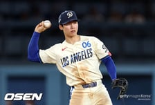 ‘ABS 실패가 그렇게 큰 죄?’ 로버츠, 결국 김혜성 라인업 뺐다! 뉴욕 메츠전 충격의 선발 제외