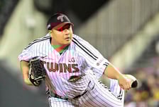 '또또 부상 날벼락' LG 불펜 또 다쳤다...'ERA 0' 이우찬, 팔꿈치 부상 "주사 치료 받고 당분간 쉰다"