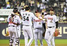 또 약속의 8회 터졌다...'8연승→단독 1위' 염갈량, "송승기가 국내 1선발다운 완벽한 피칭, 선수들 승리 의지력 칭찬해"