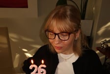 '스케이트에 얼굴 충돌→피 철철' 충격 사고 두 달 후...폴란드 女 스타, 흉터까지 공개했다 "올해 있었던 모든 일에 감사해"