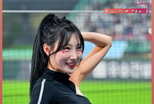 이정윤 치어리더, 핫바디 뽐내며 섹시한 공연 [O! SPORTS 숏폼]