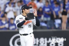 연봉 10배 많은 선수보다 낫다…대만산 에이스 ERA 1.59, 그런데 수비가 너무 안 도와주네