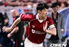 "위송빠레!" 박지성 교체 투입 OGFC, 첫 경기부터 당했다...'산토스 결승골' 수원 레전드에 0-1 패배로 출항[오!쎈 현장]