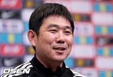 "日 대표팀 지휘봉은 일본인이 잡아야, 외국인 감독은 우주인 같아" 북한 공격수 출신 정대세의 단언