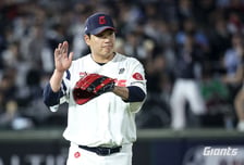 득점 지원이 1.9점이라니, 7이닝 2실점에도 패전 투수가 된다…나균안은 또 외로운 에이스였다 [오!쎈 부산]