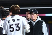 삼성-LG 다 제쳤다! ‘이 팀’이 단독 1위라니, 부상 복귀 선수가 11회 끝내기포 작렬 “내줄 뻔한 경기, 끝까지 포기 안 했다”