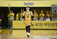 박지수 없어도 강하다! '강이슬·허예은 41점 합작' KB, 삼성생명과 1차전 완승...우승 확률 '73.5%' 잡았다