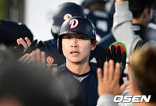 "올해 홈런 목표 3개였는데"...17년 만의 2G 연속포에 함박 웃음, 사직을 지배했다 [오!쎈 부산]