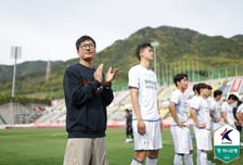 '8G 2실점' 수원의 방패 vs '18골 7연승' 부산의 창, K리그2 최대 빅매치! '우승 싸움' 1·2위 만났다[오!쎈 프리뷰]