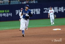 "30분 고민했다"…"이승엽 느낌 난다"는 '구단 최초' 특급 신인, 류현진과 진검승부 펼친다 [오!쎈 대전]
