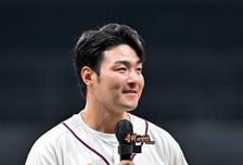 강정호·김하성·이정후·김혜성·송성문 ML 후배 총출동, 서건창과 감동의 포옹까지…박병호의 마지막, 누구보다 화려했다