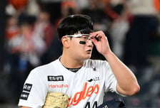 ‘ERA 9.00 충격’ 김서현 2군행…이대호, “공 문제 없다, 자신감이다”