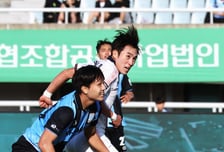 '52% 압도적 득표율' 성남FC 윤민호, 팬들이 뽑은 천안전 '최고 까치' MOM 선정..."이기지 못해 죄송한 마음"