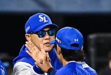 ‘세상에 이런 경기가’ 9회 불펜 대참사→10회초 2득점→10회말 1실점, 천신만고 끝 7연패 끝! 미소 되찾은 국민 유격수 “김성윤 덕에 연패 끊었다”