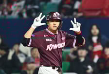 연장 11회 스퀴즈 번트에 당했다, 롯데 탈꼴찌 도전 실패…키움, 1:0→1:2→3:2→3:3→5:3→5:5→6:5 대혈투 승리 [부산 리뷰]