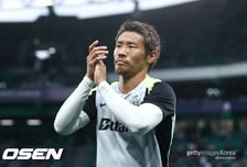 '한국인은 0명'인데...리즈, 또 다른 日 미드필더 관심 "이번엔 성공하길 원한다"