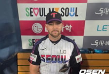 ‘꽈당’ 황당 주루사 다음날, 결승 홈런으로 만회하다...우승 복덩이의 농담 “어제 저격수가 내 다리를 맞혔다”