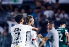 ‘18세 유망주에게 손찌검 논란’ 네이마르, 훈련장 충돌까지…산투스 복귀도 순탄치 않다