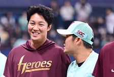 “안우진, 06류현진 다음으로 존경해…레벨이 달라” 재활로 3년 쉬었는데, 왜 이런 극찬 나왔나
