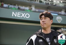 '구단 최다 8연패' 고개 숙인 이정규 감독 "너무나 죄송...공격적인 수비가 낫다는 판단 든 경기"[현장인터뷰]