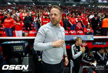 “광대 같았다” 충격 발언-손흥민도 못 참는다! LAFC 팬들 감독 퇴진 요구 “재앙 같은 운영”