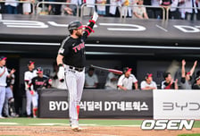 '홈런-홈런-홈런' LG 우승 복덩이, 100번째 홈런 터졌다...역대 외인 9번째 대기록