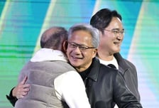 ‘이게 가능해?’ 두산 초대형 시구자 초청, 젠슨 황 7일 키움전 시구 확정…박정원 구단주 시타 [공식발표]