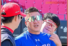 최형우, 친정팀과 반가운 원정 경기 만남 [O! SPORTS 숏폼]
