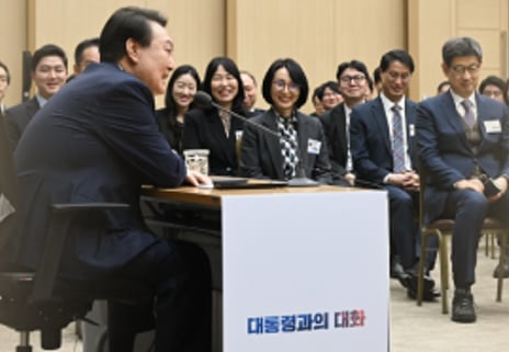 철밥통 공직사회, 성과주의로 깬다