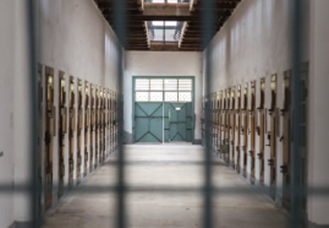 '범죄와의 전쟁' 다음이 비었다