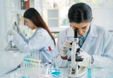 쫓겨나는 과학자