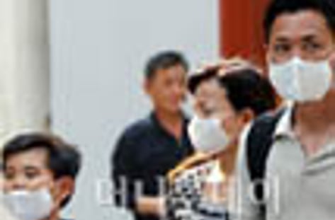 신종플루 위기단계 '심각' 격상