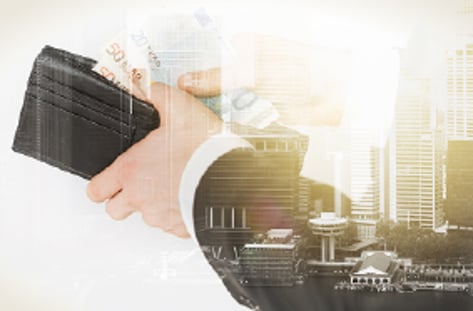 얇아진 지갑 위기 불렀다