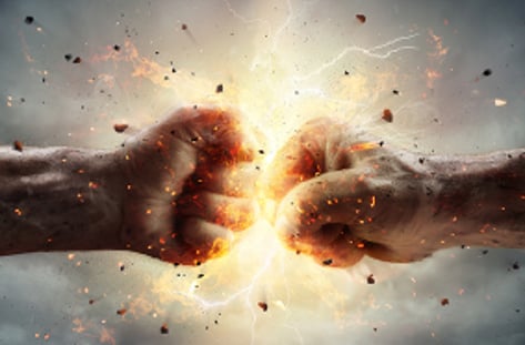 잔인한 4월, 정쟁에서 전쟁으로