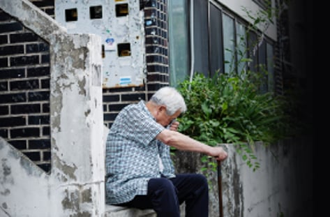 노인 거부하는 집주인들