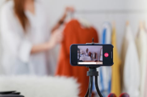 엄마는 홈쇼핑 나는 라방