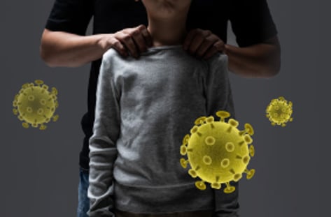 코로나 그레이존(上) : 가족이라는 이름으로