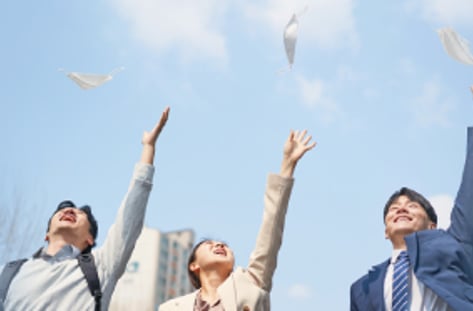 코로나 종식 선언, 1319일 팬데믹이 남긴 것