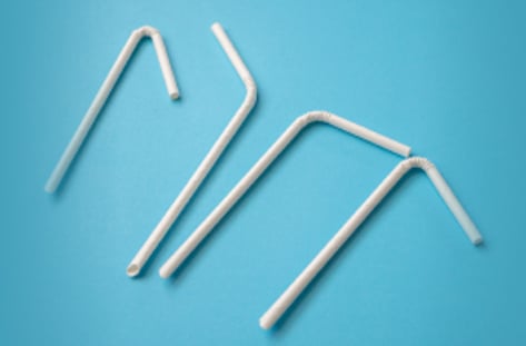 무너지는 '종이빨대' 산업