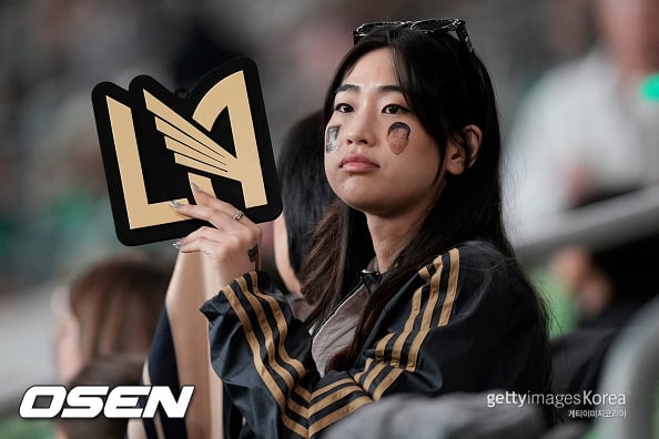 ‘에이징 커브’ 논란에도 손흥민 경제효과는 확실하다…한국기업 광고 폭주한 LAFC 1년 매출 2386억 원