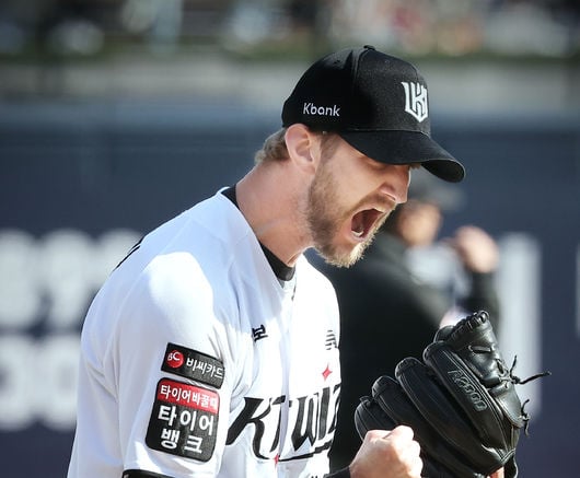 ‘세상에 이런 일이’ 미국서 11년 야구했는데, 좌좌좌좌좌좌좌좌좌 난생 처음 봤다 “한국 1~9번 쉬어갈 타선 없어, 공부 중이다”