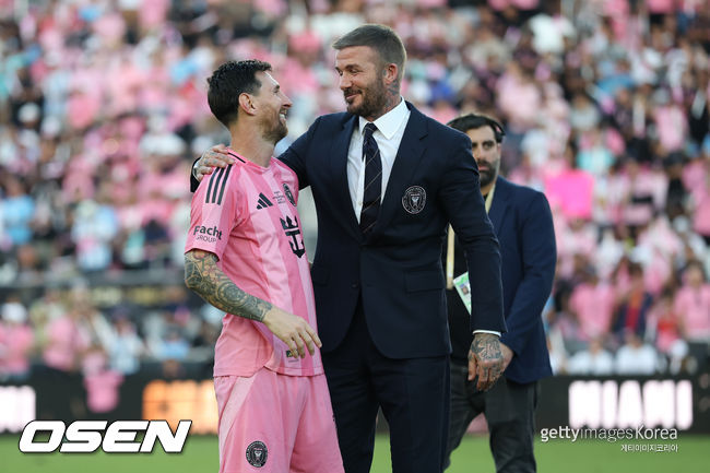 베컴의 '13년 10억 달러 꿈', 메시가 완성했다...인터 마이애미 새 구장 첫 골 폭발 "세계 최고가 뛰는 팀"