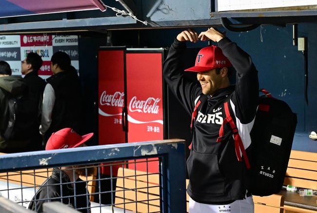 올러 첫 승 순간, 누구보다 기뻐한 네일[지형준의 Behind]